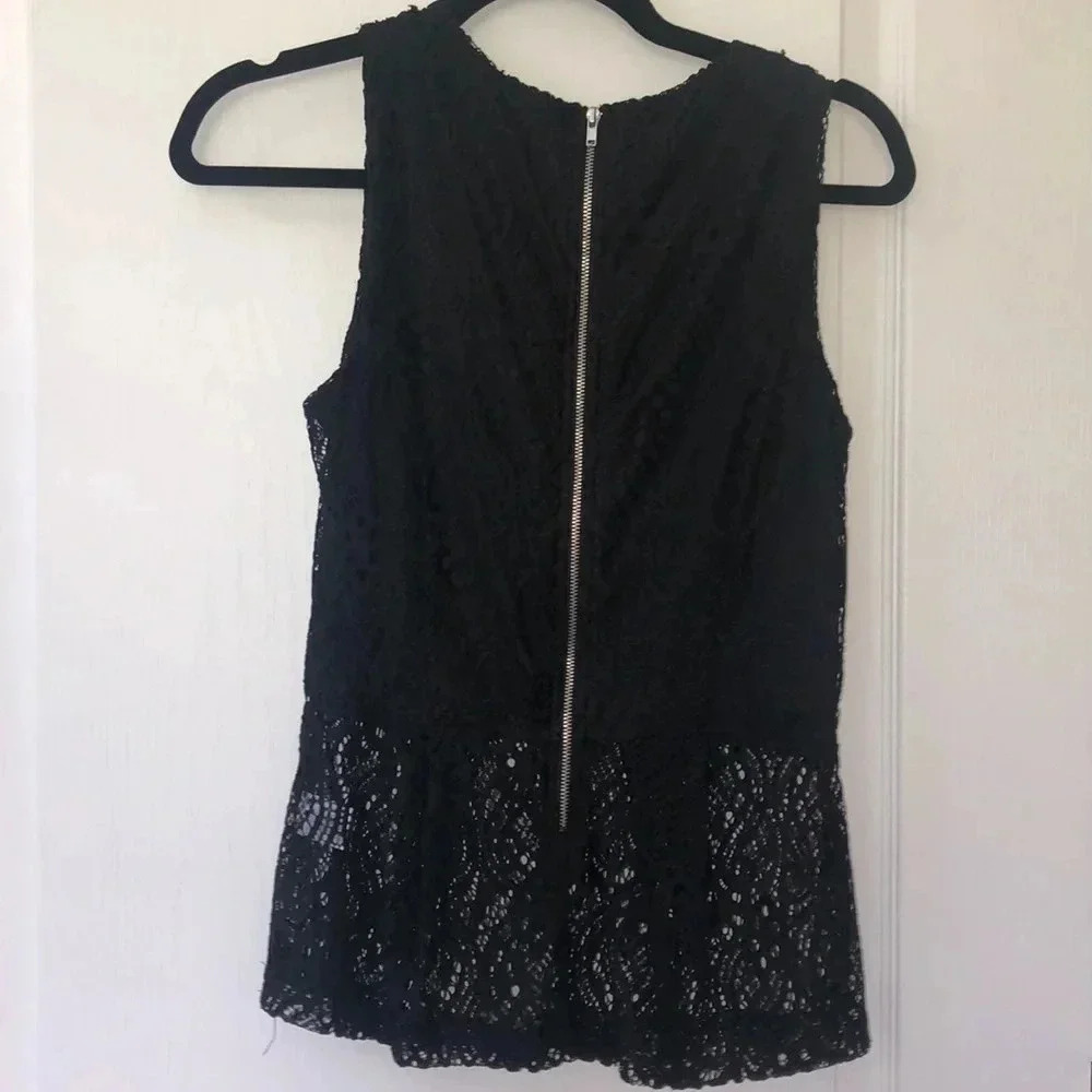 Lace Tank - Picture 2 of 3